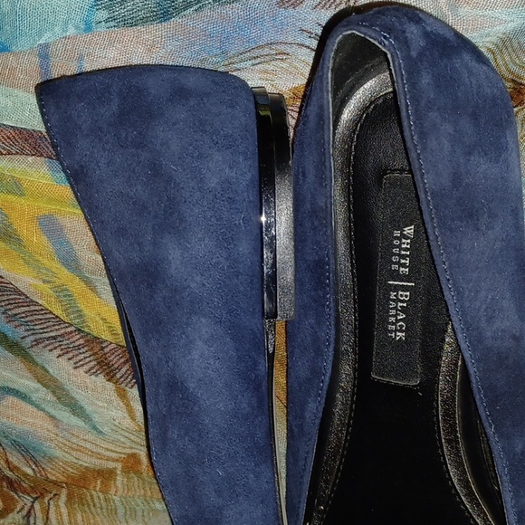 GUC WHBM Navy Suede Flats 8M - Picture 2 of 4